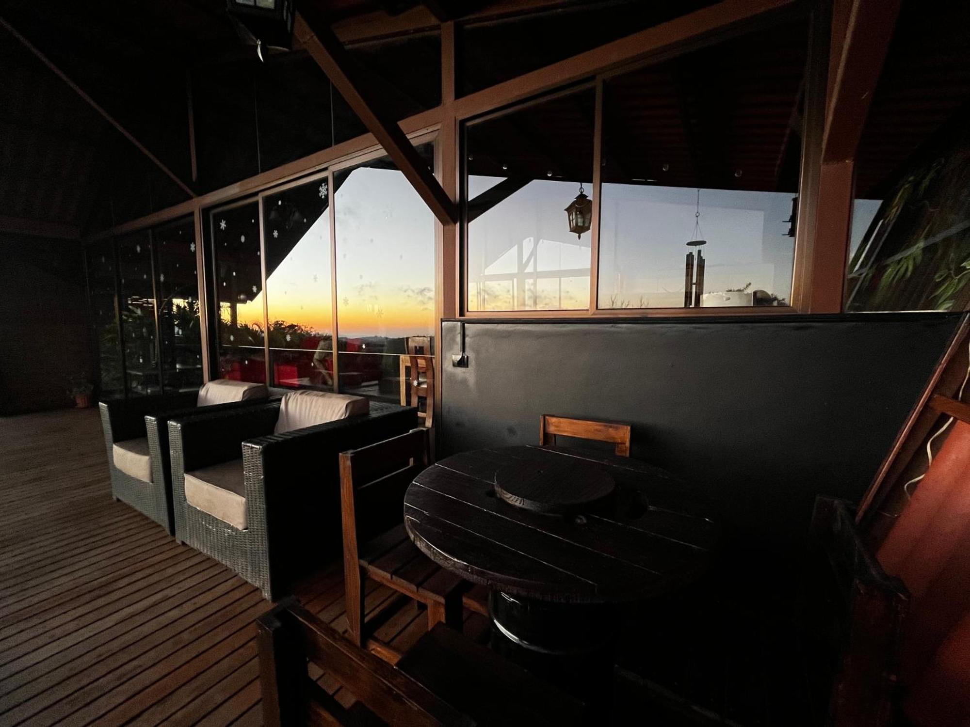 Zen Bella Vista Chalet *